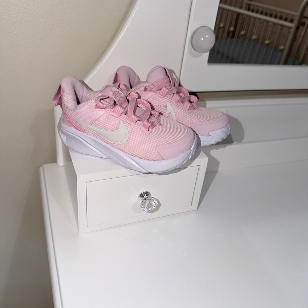 Kids Nike Pink Sneakers size 5.5c